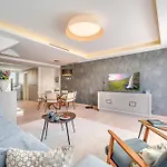 Newly Built 3 Bdrm Lavish Penthouse Next To * Marbella