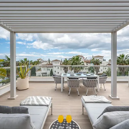 Lejlighed Newly Built 3 Bdrm Lavish Penthouse Next To *
