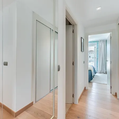 Newly Built 3 Bdrm Lavish Penthouse Next To * Marbella