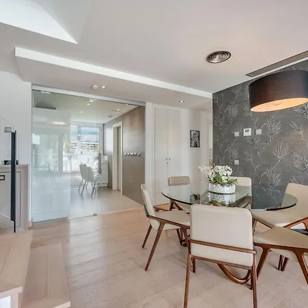 Newly Built 3 Bdrm Lavish Penthouse Next To Apartman *