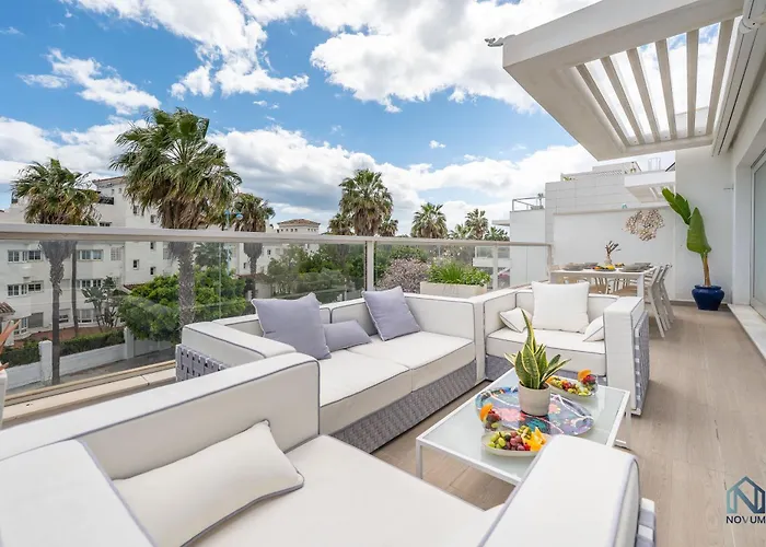 Apartament Newly Built 3 Bdrm Lavish Penthouse Next To Marbella