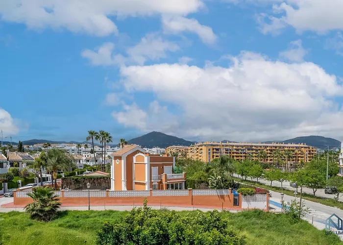 Newly Built 3 Bdrm Lavish Penthouse Next To *