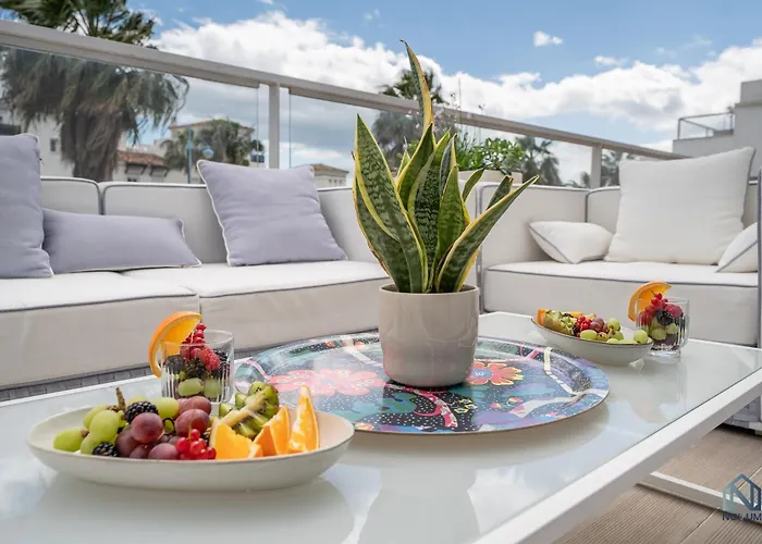 Apartament Newly Built 3 Bdrm Lavish Penthouse Next To Marbella