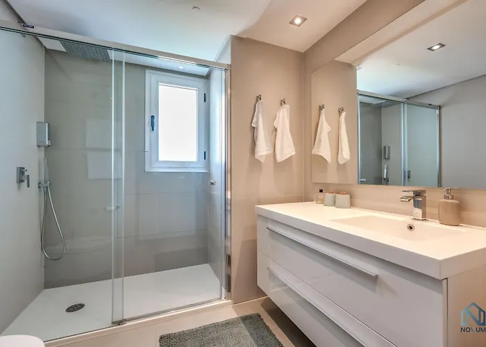 Apartament Newly Built 3 Bdrm Lavish Penthouse Next To *